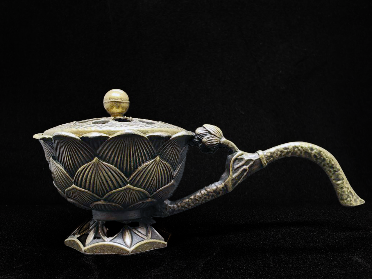 Arzător de smirna, tamaie, bețișoare Parfumate din Metal în Formă de Lotus cu Capac - Image 3